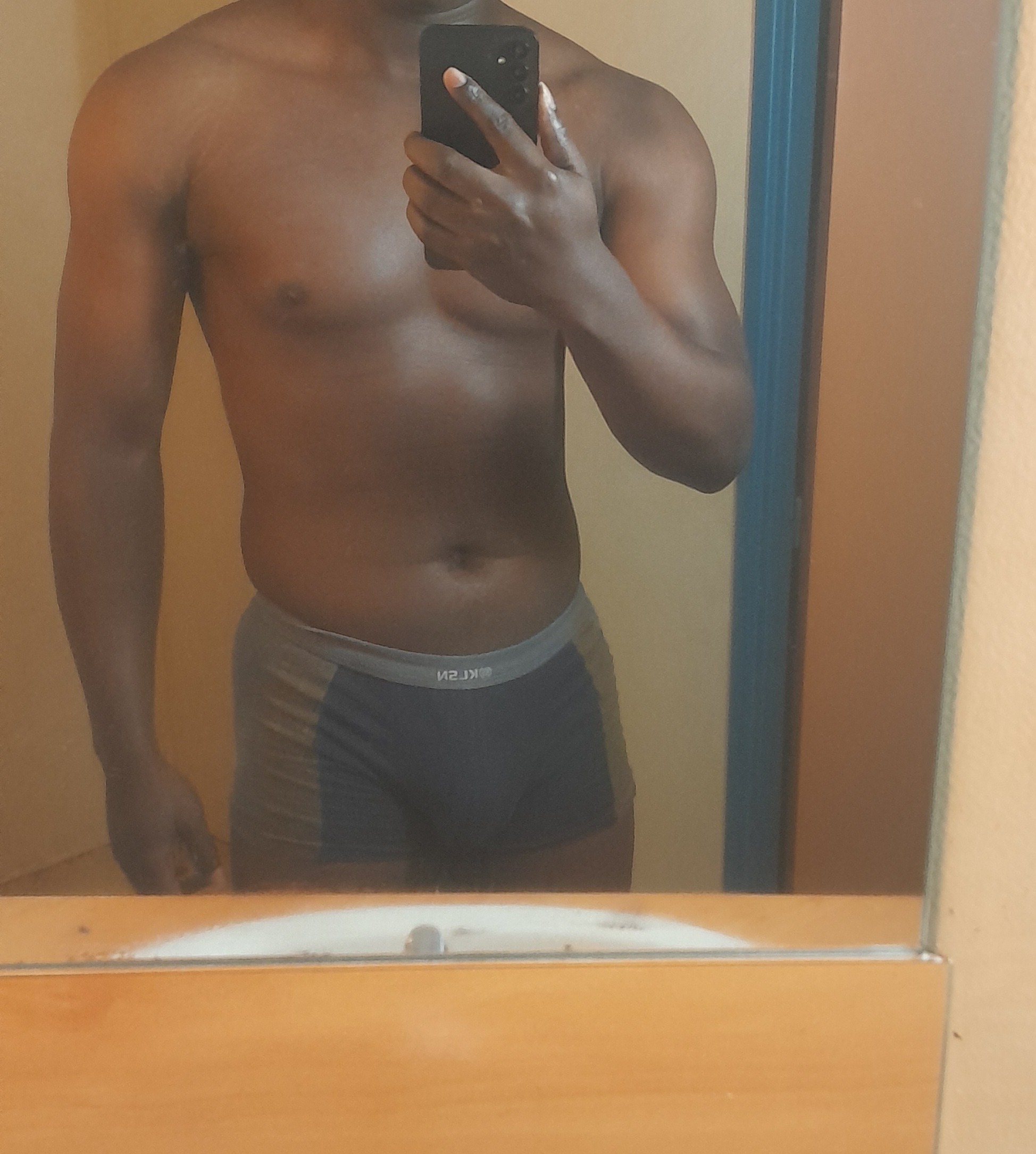 Ozgur - Plombières - Liège | Plans Cul