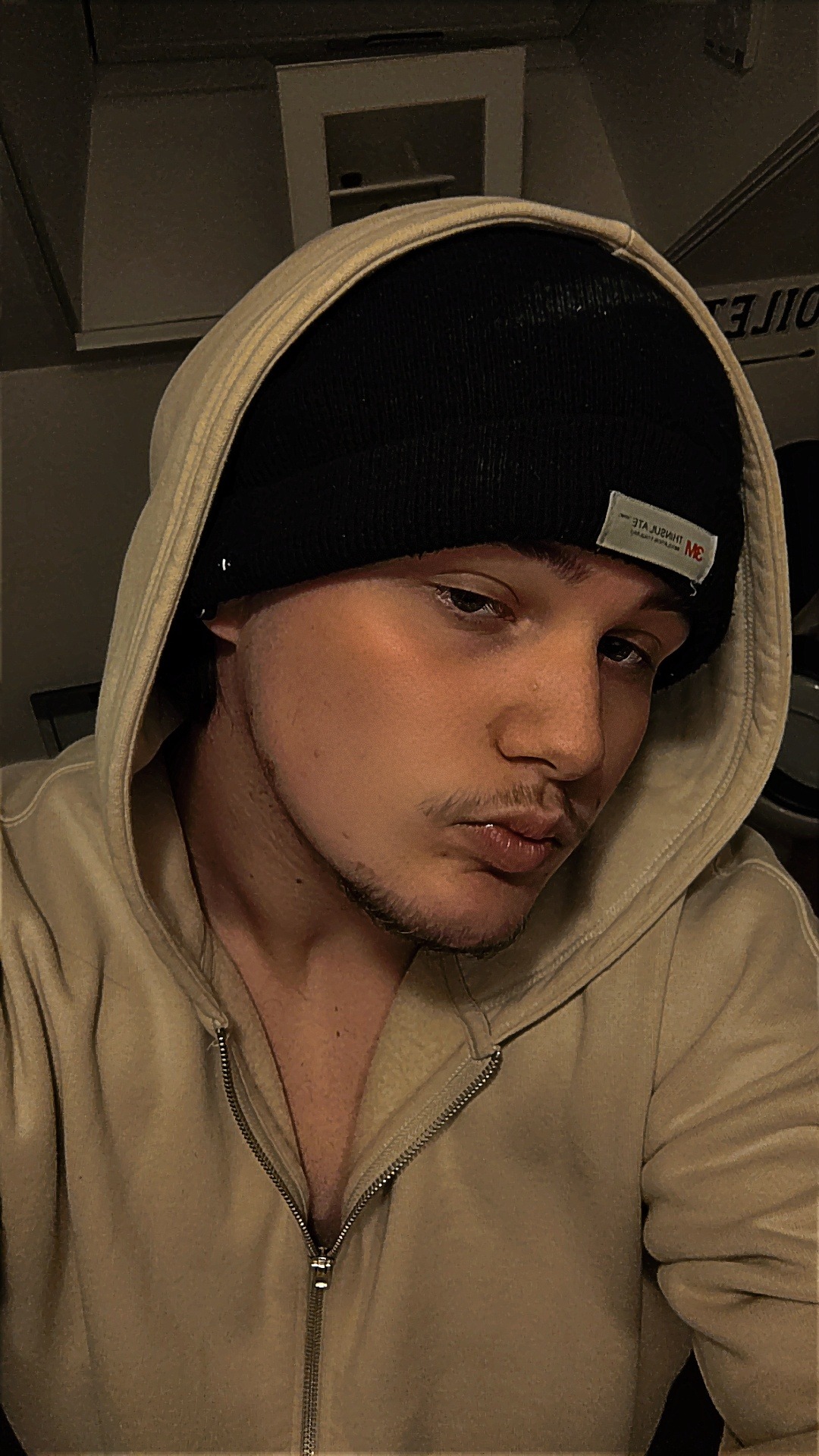 Wissame - Chièvres - Hainaut | Plans Cul